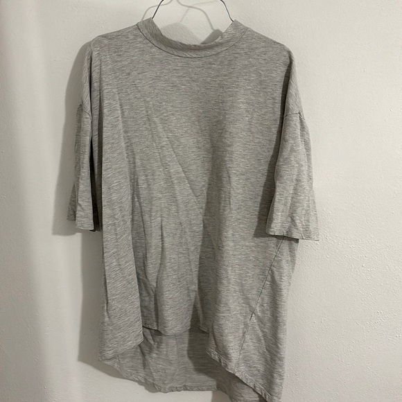 Zara Tops - Zara gray tshirt